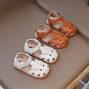 Sandália Infantil Unissex de Couro Coelhinho Estilosa e Confortável