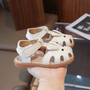 Sandália Infantil Unissex de Couro Coelhinho Estilosa e Confortável