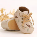 Sapatinho Bebê Antiderrapante Bordado Charmoso