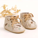 Sapatinho Bebê Antiderrapante Bordado Charmoso