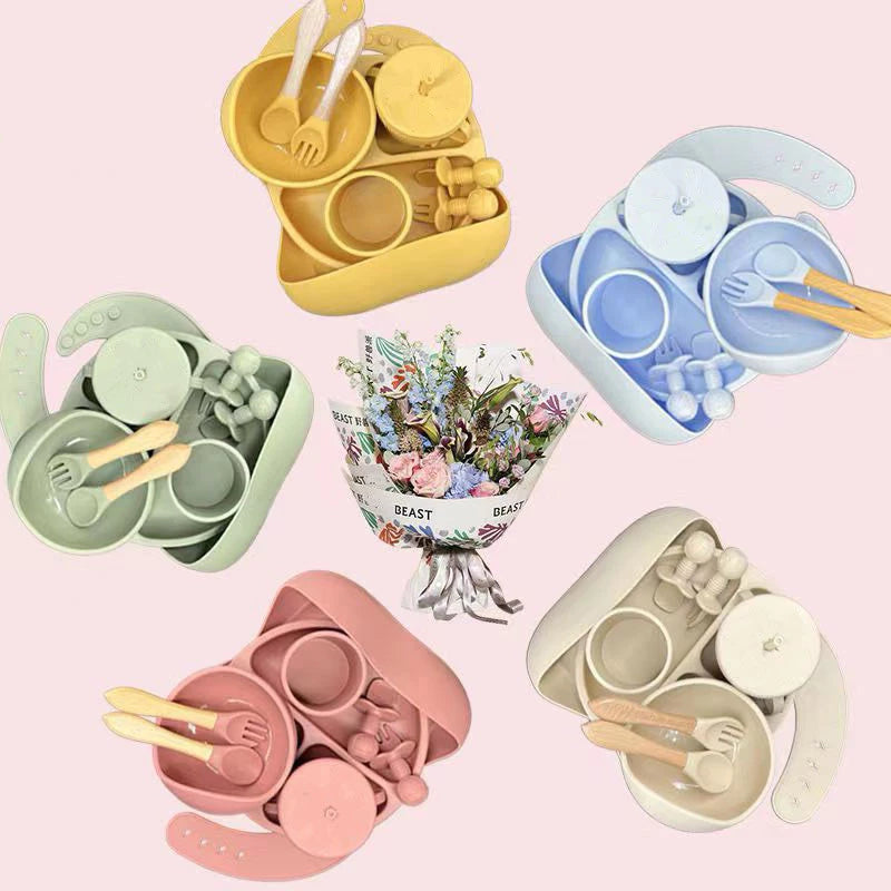 Kit 8 Peças para Bebê: Talheres em Silicone, Prato com Ventosa, Canudo, Colher, Garfo e Babador - Meu Cheirinho Bom