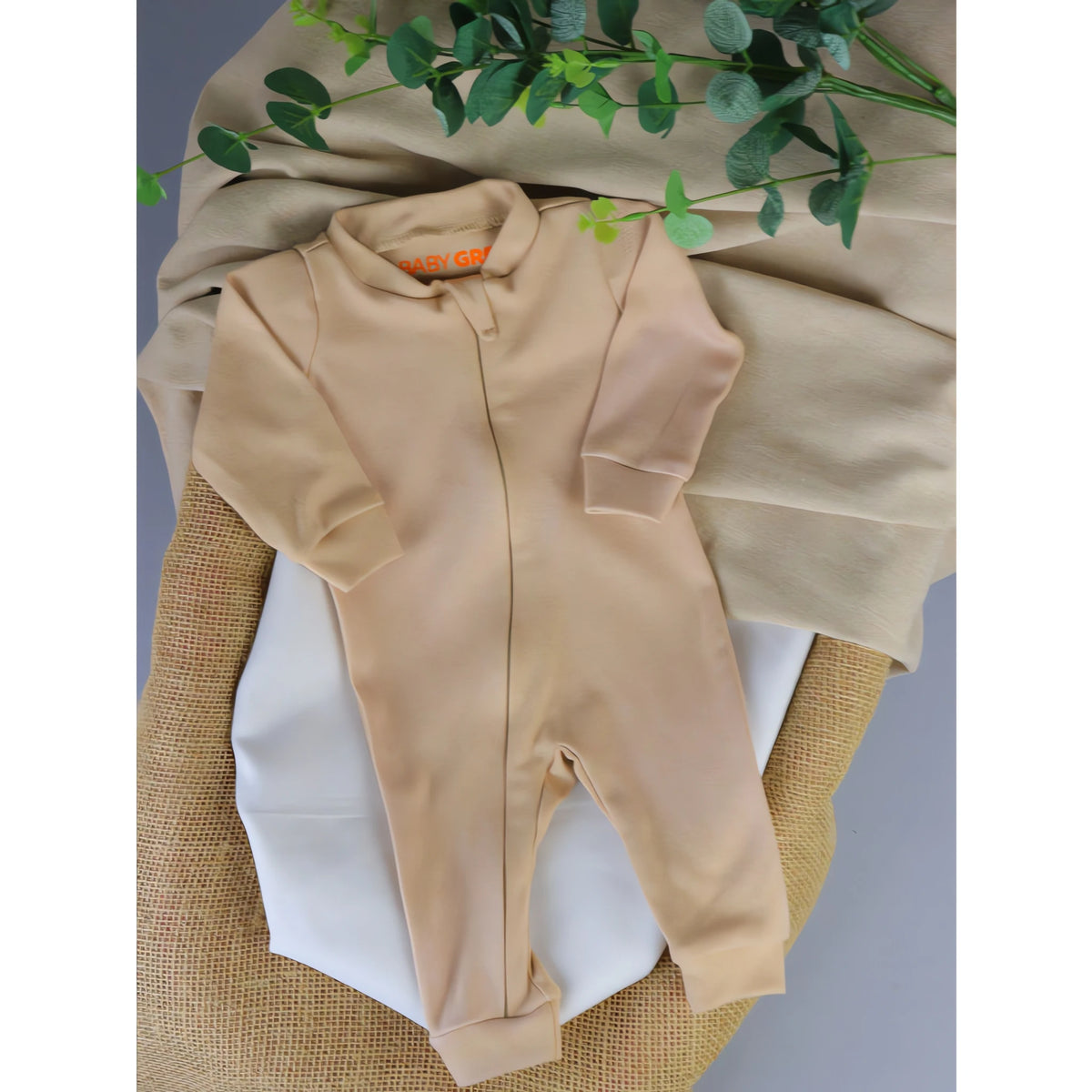 Macacão Minimalista com Zíper - Conforto e Estilo