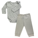 Kit 4 Peças de roupas infantis com body cinza e calça clara para conforto do bebê
