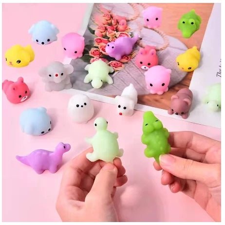 Kit com 25 Squishy Mochi Pop It - Bichinhos Macios Antiestresse para Apertar e Relaxar.
