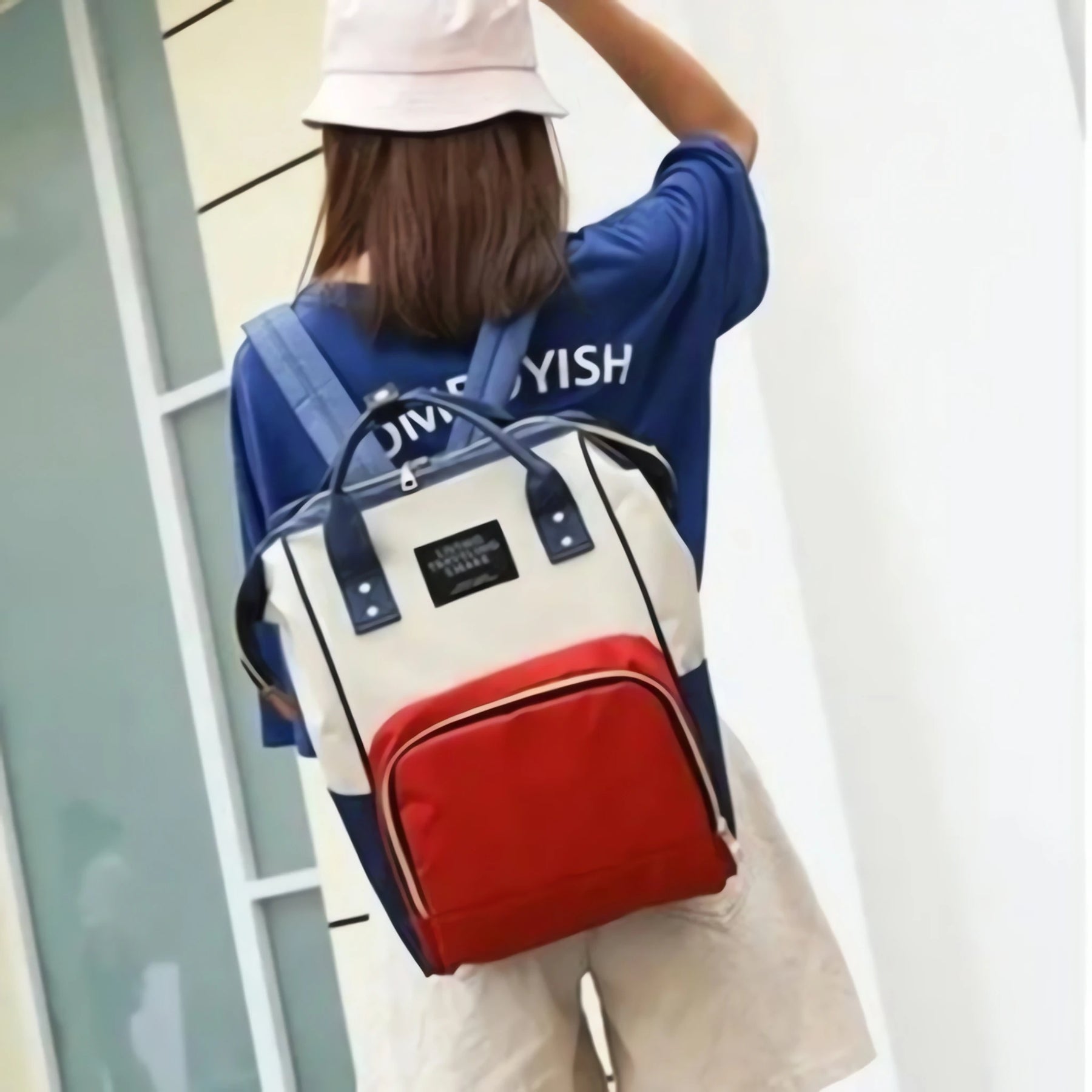 Mochila Maternidade Multifuncional em cores vibrantes, ideal para pais modernos e práticos