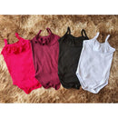 Conjunto de bodies Body SweetBaby Alcinha em cores rosa, vinho, preto e branco com detalhe de babado